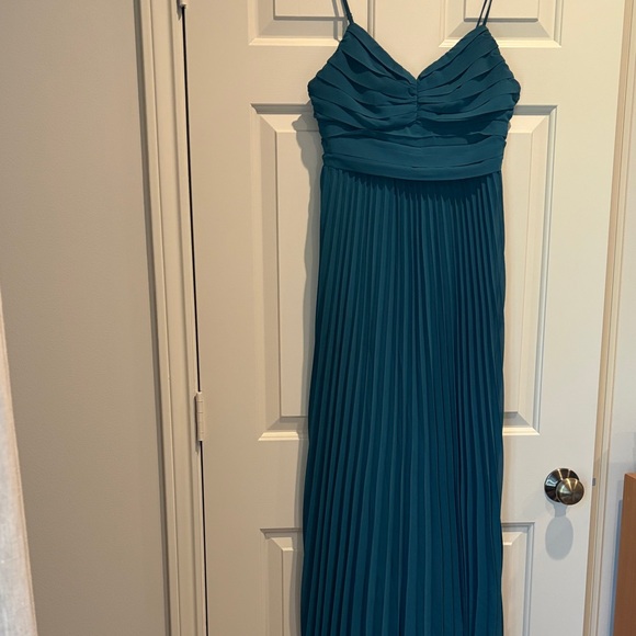 Lulus Dresses & Skirts - Lulu's Teal Pleated Spaghetti-Strap Maxi Dress